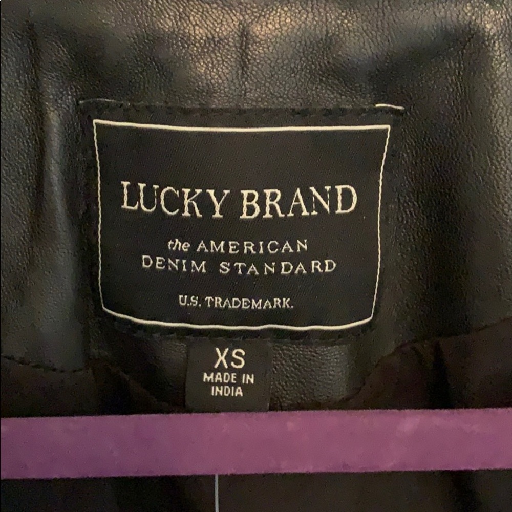 Leather jacket - Picture 2 of 3